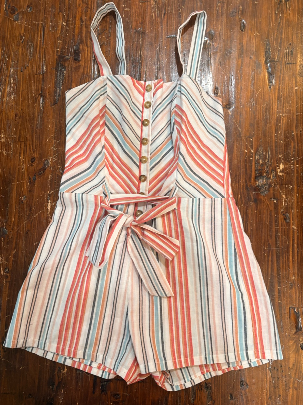 Sky and Sparrow Striped Smocked shorts romper - women’s large